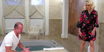 Lady S: Fuck day at the spa
