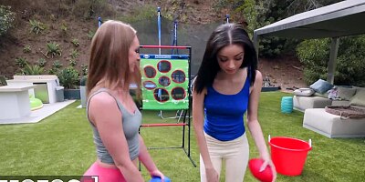 Mofos - Bubble butt Daisy Stone & Scarlett Bloom share big cock POV