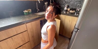 My neighbor comes to help me and gives me a great fuck