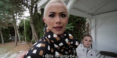 SWAP4K. A lovely forest hike ended up as a hard threesome with 2 girls and 1 cuckold