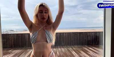 POV: Married Man Warming Up a Stranger Girl with His Huge Cock