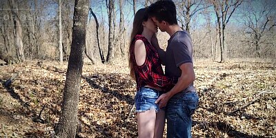 Hot Babe Caught Trespassing, Offers Ass to Stay Out of Trouble