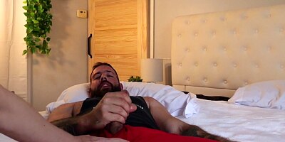 Stepdaughter caught stepdad masturbating - Cums all over her big ass