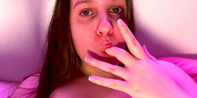 BBW TEEN GAMERGIRL FUCKING WET PUSSY!!