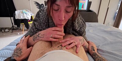 Gf jumped on me and gave me a long sloppy BJ.