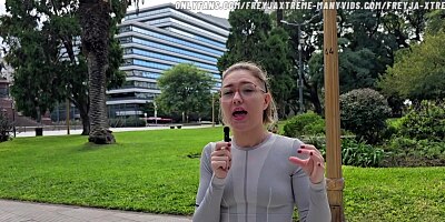 She blows me in the car and in return I fuck her ass - RIMMING ATM SQUIRT