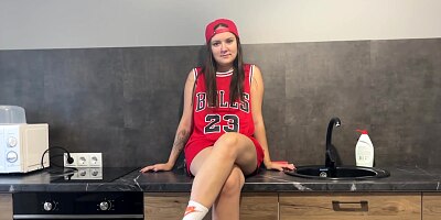 fucked my stepsister hard in her tight ass and cummed on her face