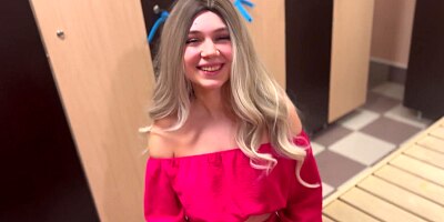 POV Blonde lost her locker key - I helped her open up another way