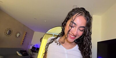 Beautiful 18yo girl with curly hair and a perfect ass comes to my studio to fuck hard