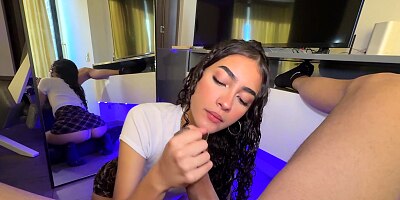 Beautiful 18yo girl with curly hair and a perfect ass comes to my studio to fuck hard