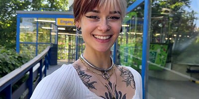 Risky Public Cable Car Blowjob - Naughty in the Sky / SallyDinosaur