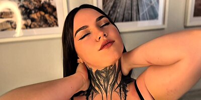 Stepsister with natural tits and big ass got a cumshot for the first time