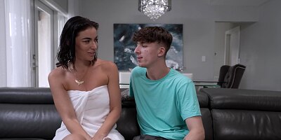 Stepmom Venus Valencias MILF Magic on Ethan's Fat Dick - MyPervyFamily