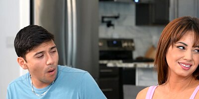 MILF Sluts Daisy Fuentes & Rachael Cavalli Compete for the Better Pussy in Hot Foursome S4:E7