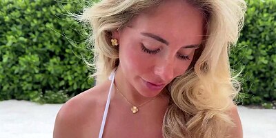 Hot Blonde Neighbor Bonnie Blue Gets Fucked and Folded by JMac