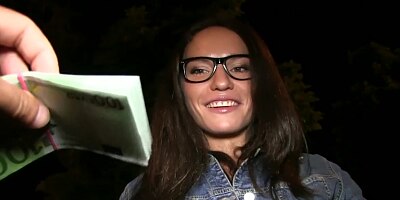 PublicAgent Hot brunette spreads her legs for outdoor fucking