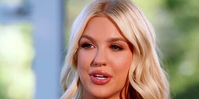 VIXEN Naughty Jazlyn recruits BFF Riley to seduce her man