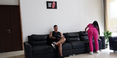 I have an affair with my employee and she ends up sucking my cock