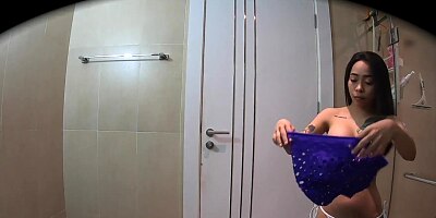 Big-Titted Thai Whore Creampie