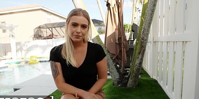 MOFOS - Krissy Knight Fights With Her BF Parker Ambrose Then Apologizes With Her Wet Pussy