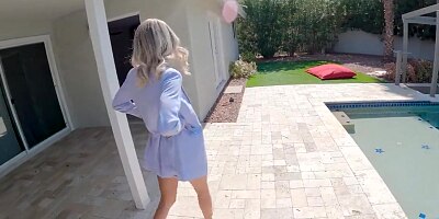 POVD Real Estate Agent Fucks To Sell A House