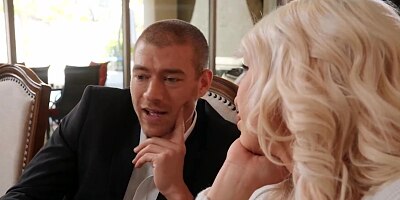 Brazzers - Carmen Caliente Wants a Little Pre-Dinner Sex Snack & Xander Corvus Is There to Help